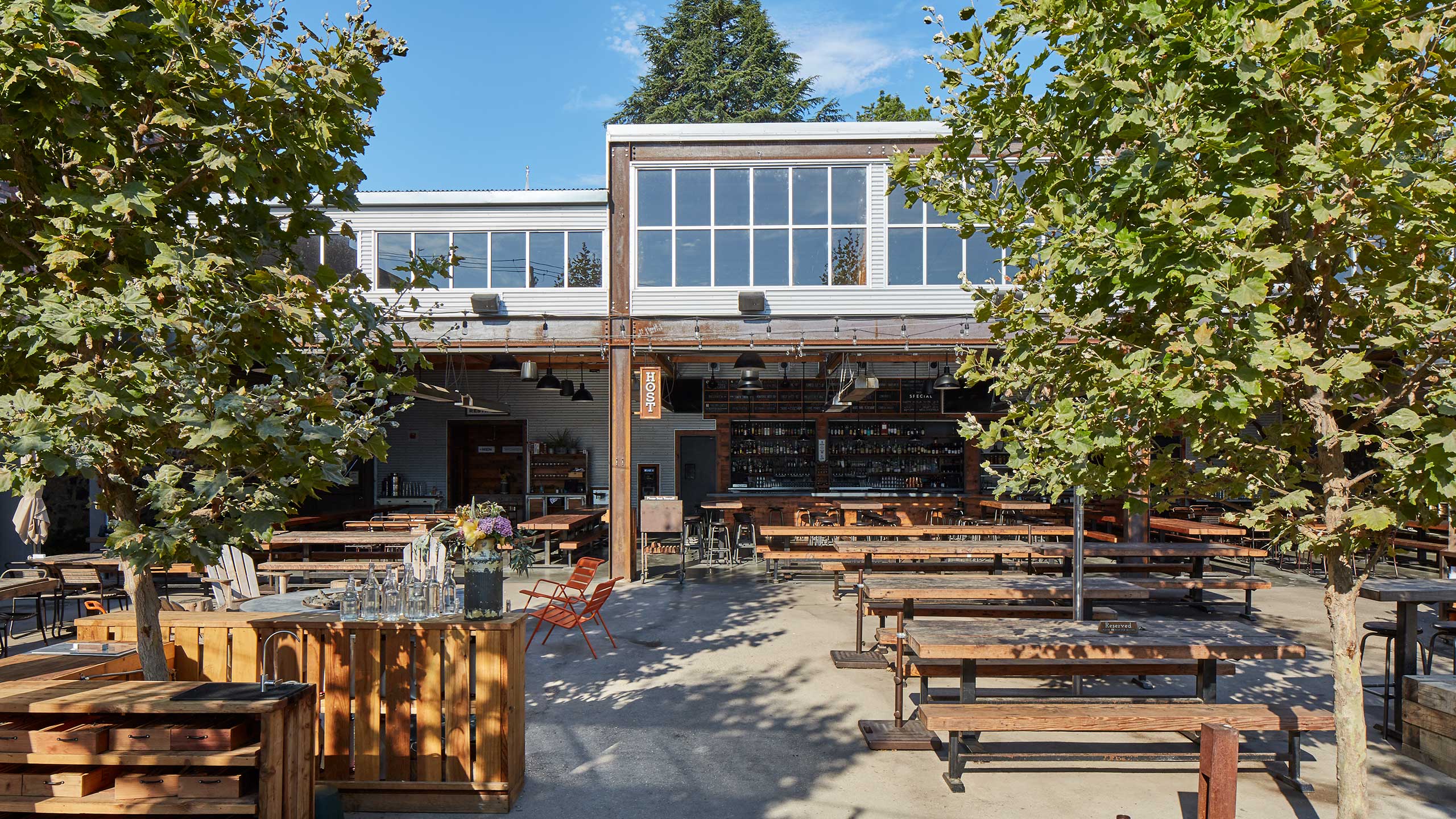 Brewsters Beer Garden Bar And Restaurant Petaluma - Mad Architecture