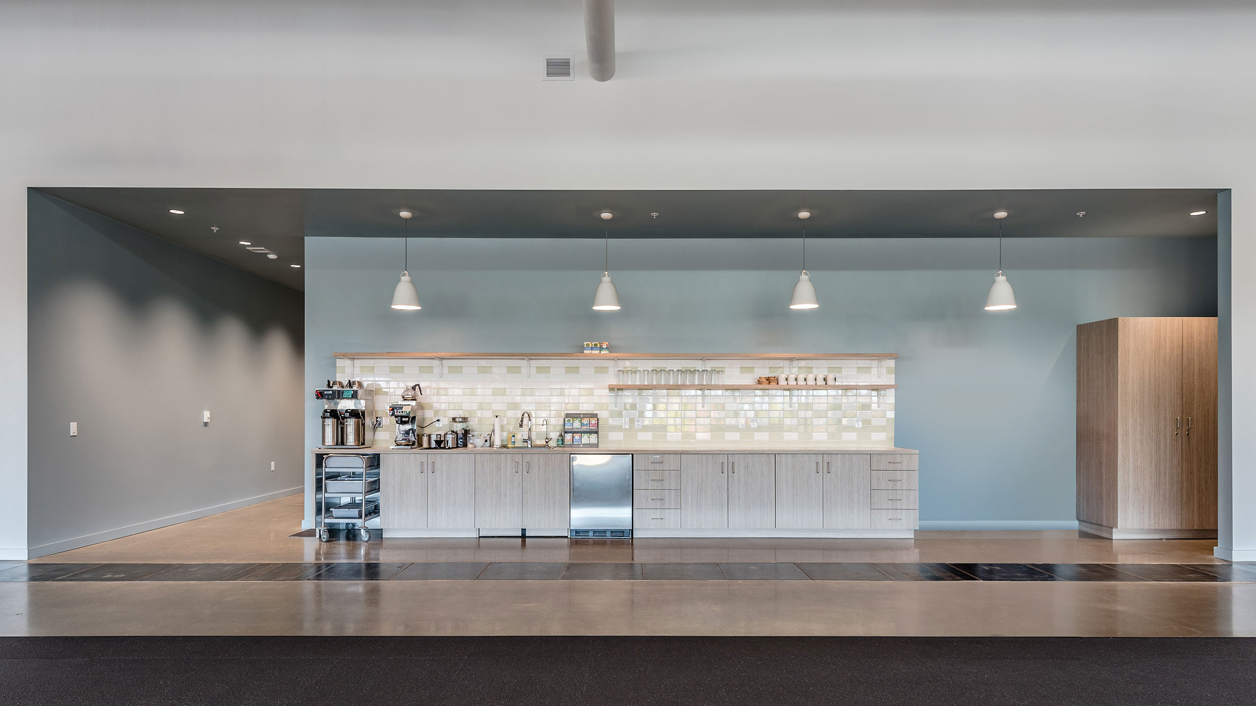 Tenant-Improvements-Rohnert-Park-TMI-2-8-Modern-office-kitchen-in-industrial-remodel
