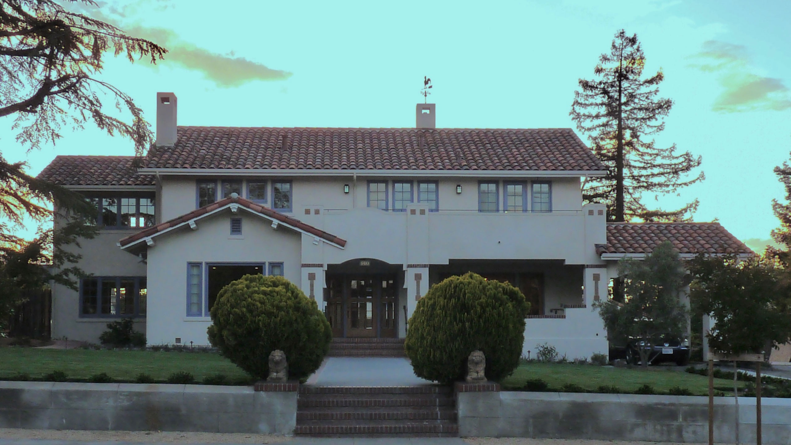 Home-Remodel-Petaluma-D-Street-white-faccade-red-roof-tiles