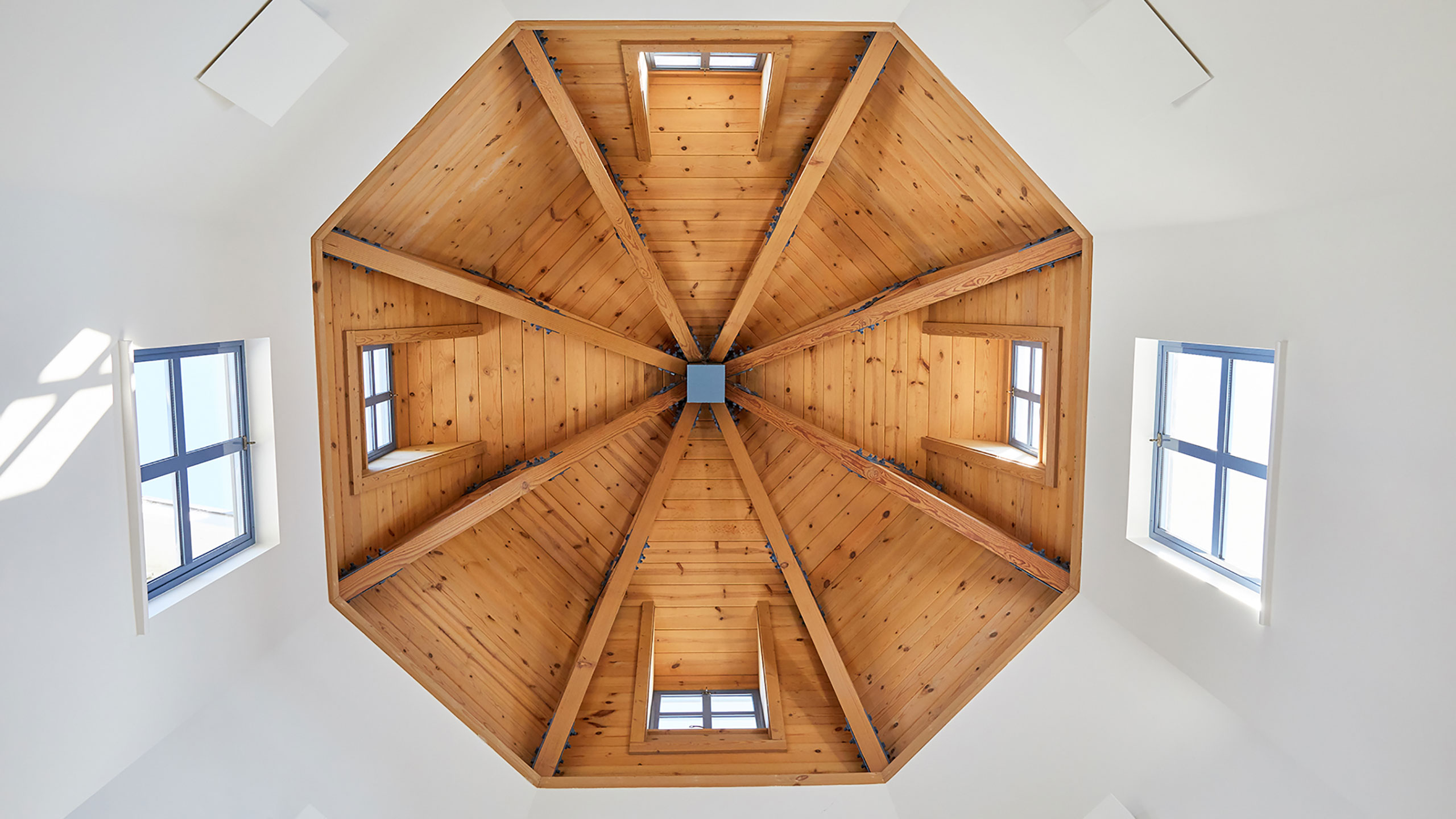 Napa-Farmhouse-round-room-in-tower-with-wood-ceiling